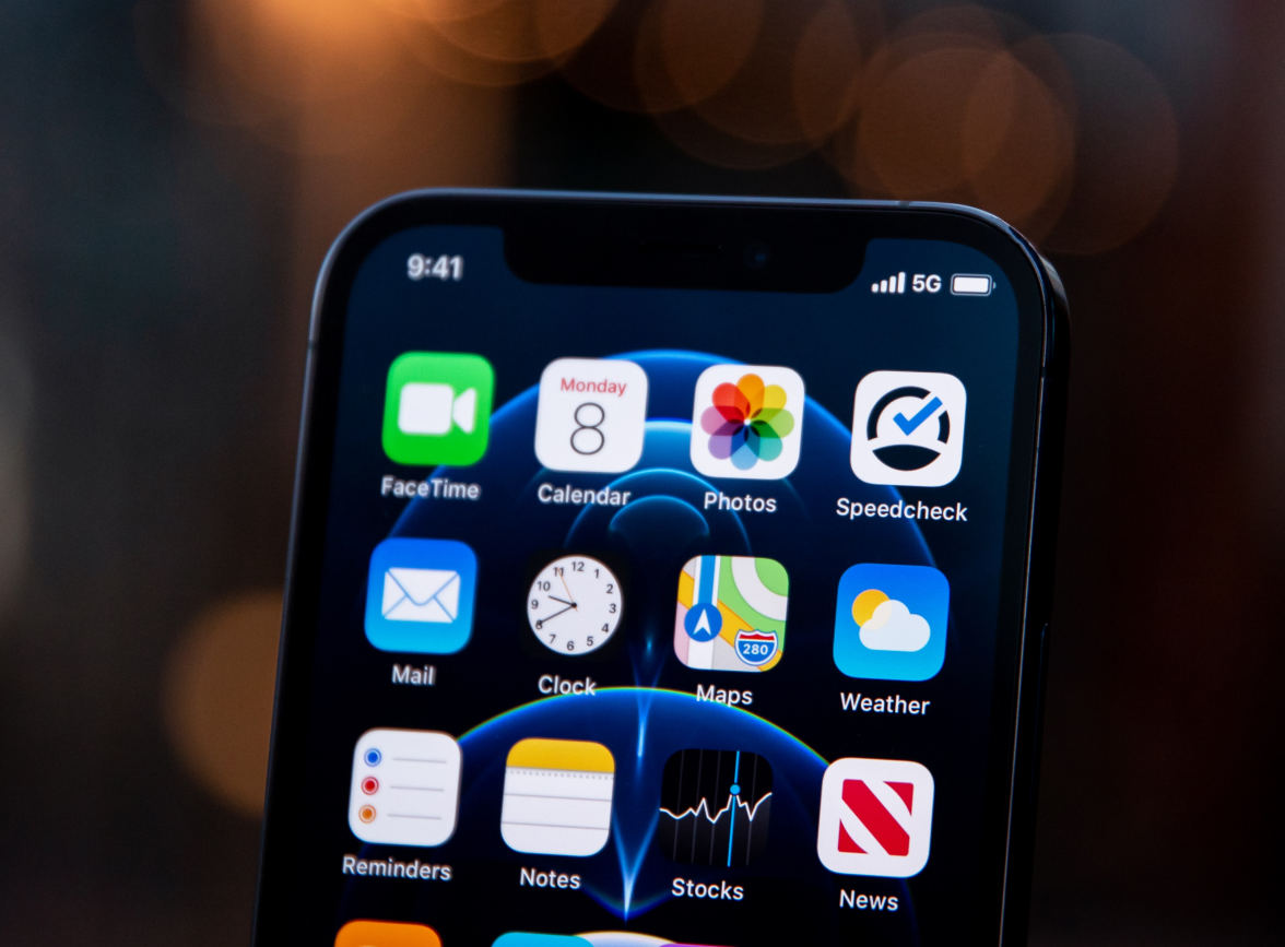 洛龙苹果手机维修分享为什么 iPhone 12 在冬季会自动关机 